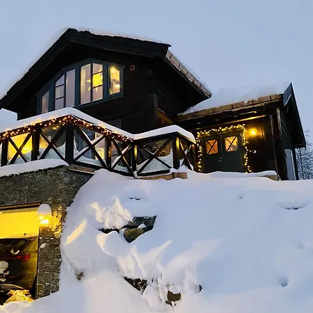 Spacious And Stylish Mountain - Dom wakacyjny